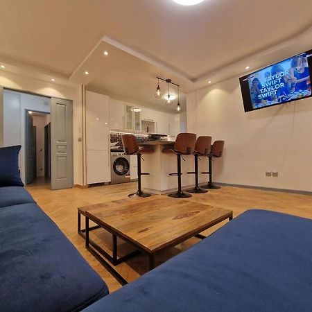 Bois-Colombes Magnifique Appartement Paris La Defense מראה חיצוני תמונה